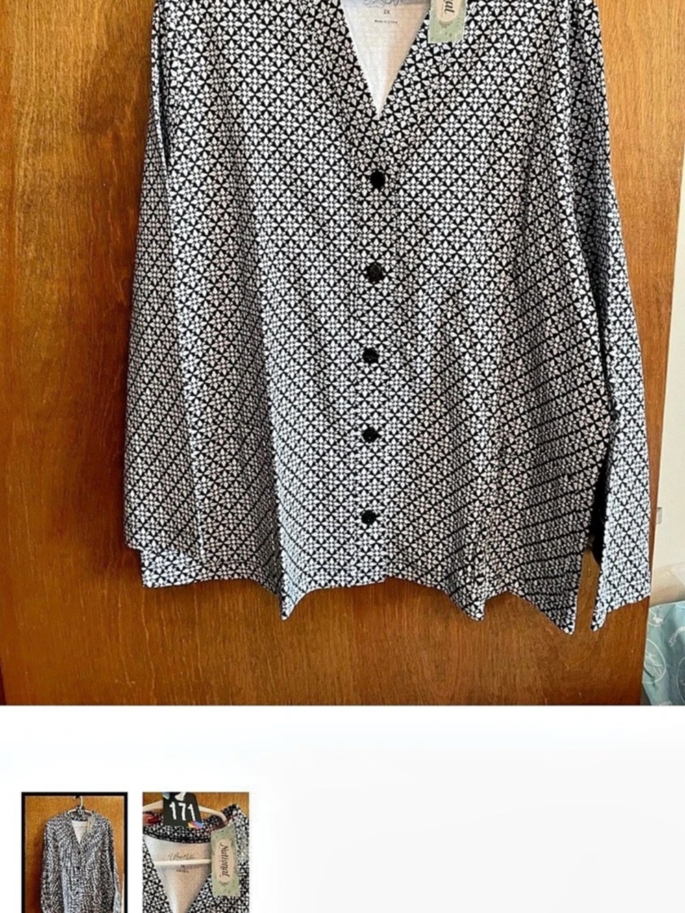 Button Down Black & White Size 2X NWT